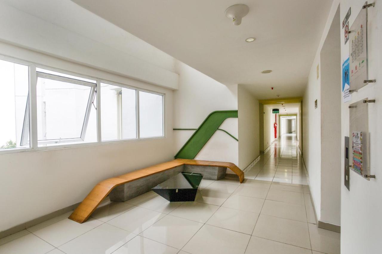 Oyo 3247 Afira Rooms Aeropolis Tangerang Eksteriør bilde