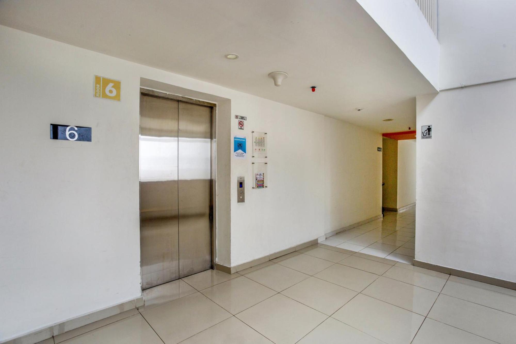 Oyo 3247 Afira Rooms Aeropolis Tangerang Eksteriør bilde